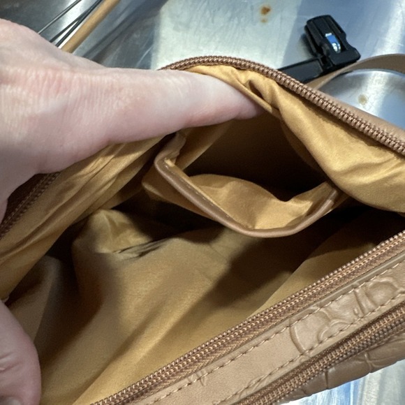 Giani Bernini Pebble Crossbody Bag Tan Tripple Zip Multi Pocket Adjustable Purse - Picture 9 of 11